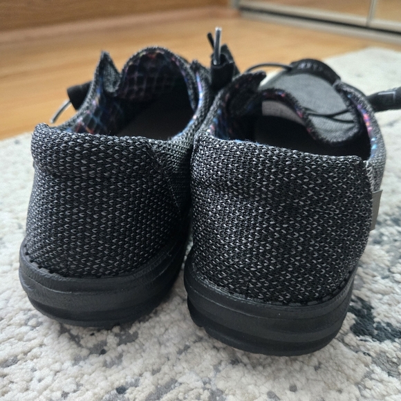 Hey dude Wendy, Black Slip On Shoes Womens Size 10 NWOT - Picture 4 of 9